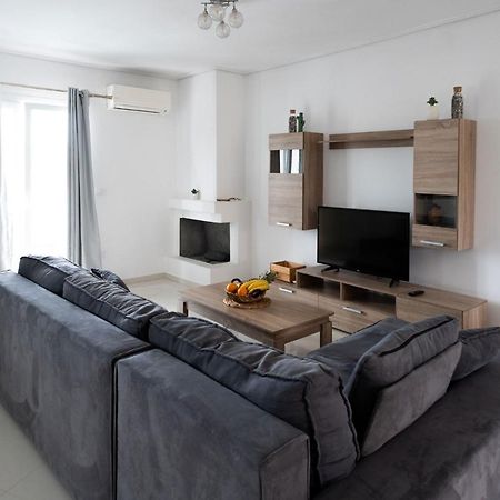 Iridanos Apartments สเกียธอสทาวน์ ภายนอก รูปภาพ