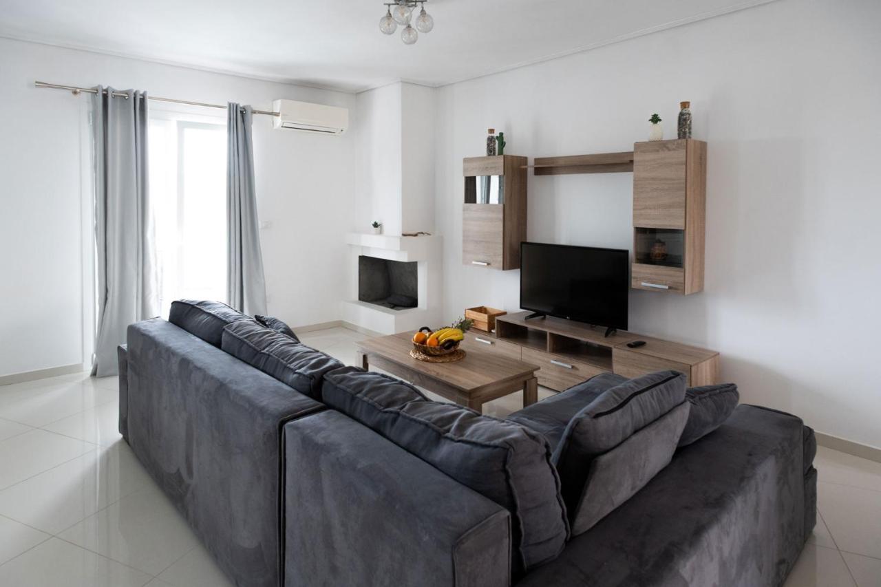 Iridanos Apartments สเกียธอสทาวน์ ภายนอก รูปภาพ