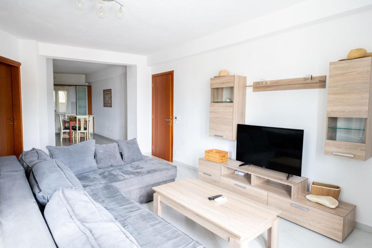 Iridanos Apartments สเกียธอสทาวน์ ภายนอก รูปภาพ
