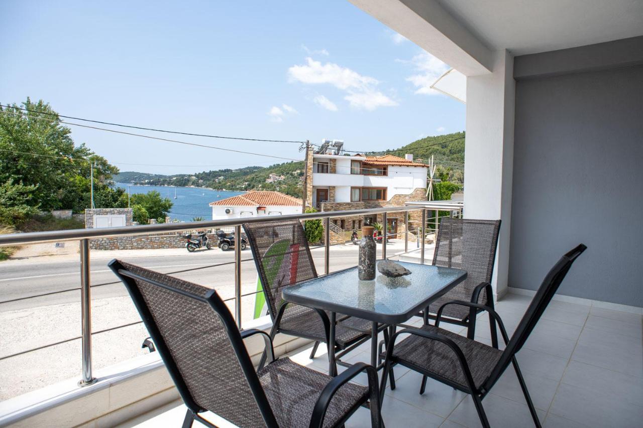 Iridanos Apartments สเกียธอสทาวน์ ภายนอก รูปภาพ