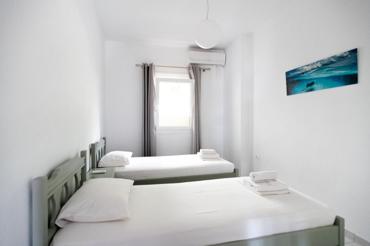 Iridanos Apartments สเกียธอสทาวน์ ภายนอก รูปภาพ